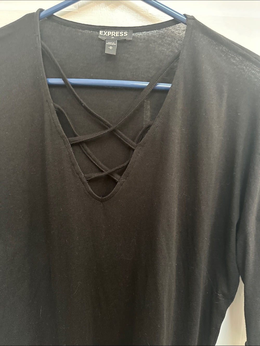 Express Black Crisscross V-Neck 3/4 Sleeve Top